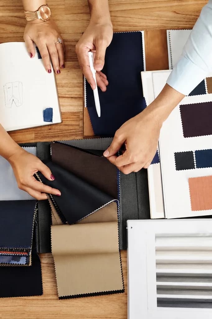 Atelier sur-mesure — visuel d'ambiance